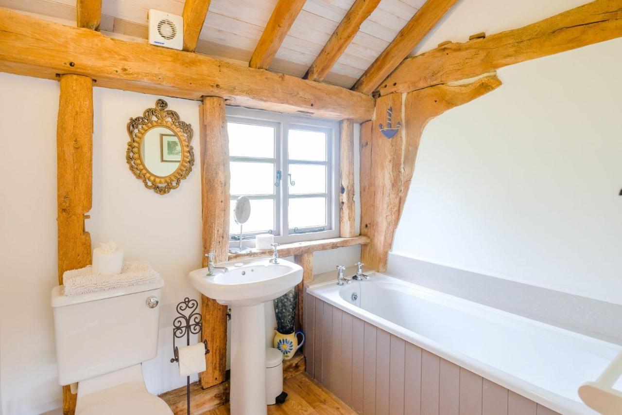 Old Hall Barn - Aldeburgh Coastal Cottages Darsham ภายนอก รูปภาพ